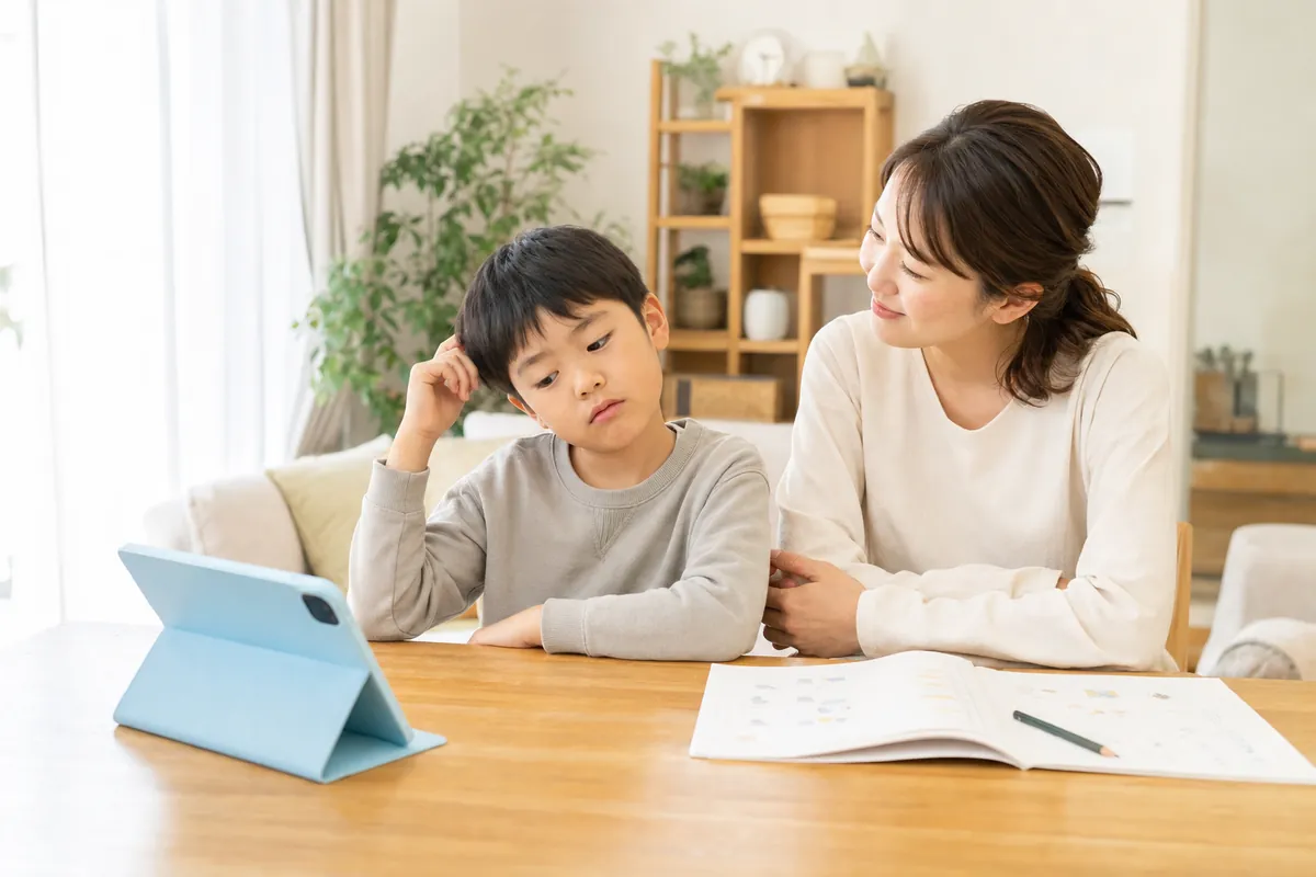 小学生の通信教育はタブレットと紙どっち?タイプ別の選び方と決め方